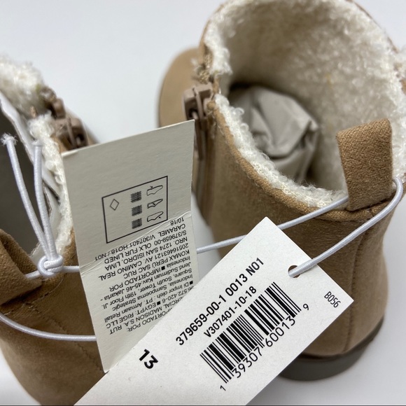 Old Navy Lined Booties Booties girls size 13 - Picture 7 of 7